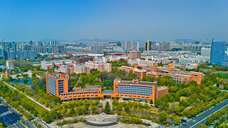 电子产品批发价格表：规格背后的考量因素**