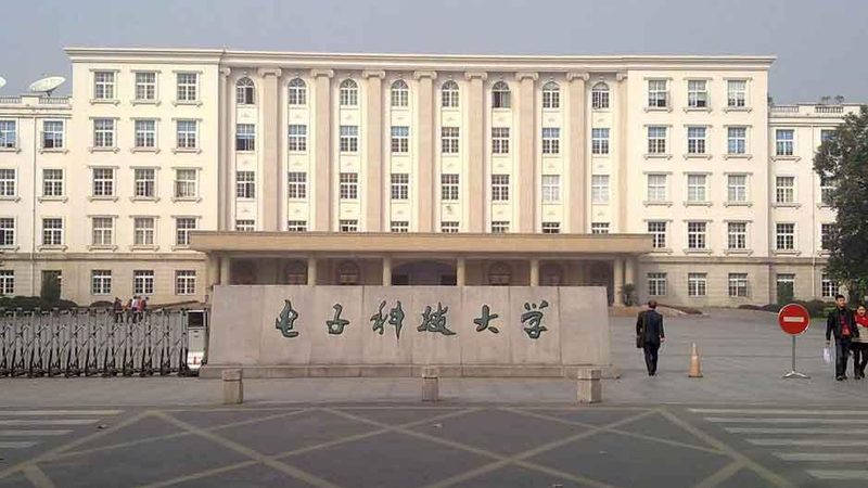 电子代工与贴片厂：揭秘两者间的差异与联系
